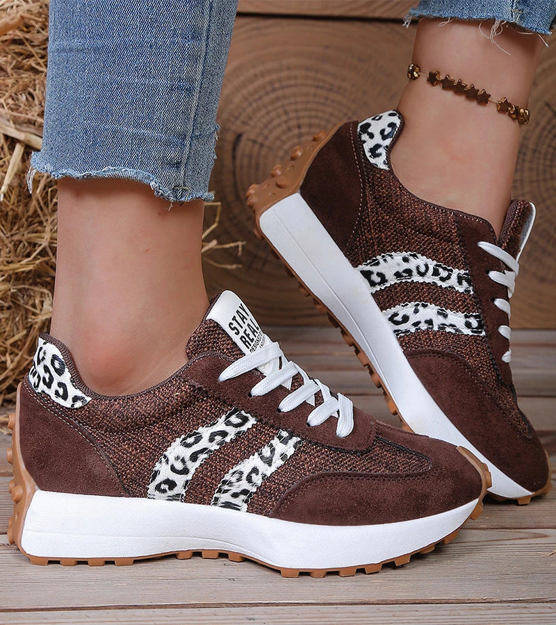 Chiccorsa| Comfortable Sneakers with Ergonomic Platform