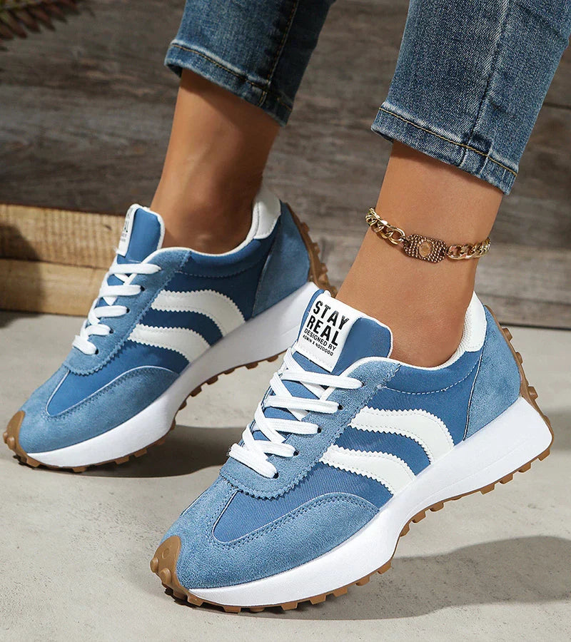 Chiccorsa| Comfortable Sneakers with Ergonomic Platform